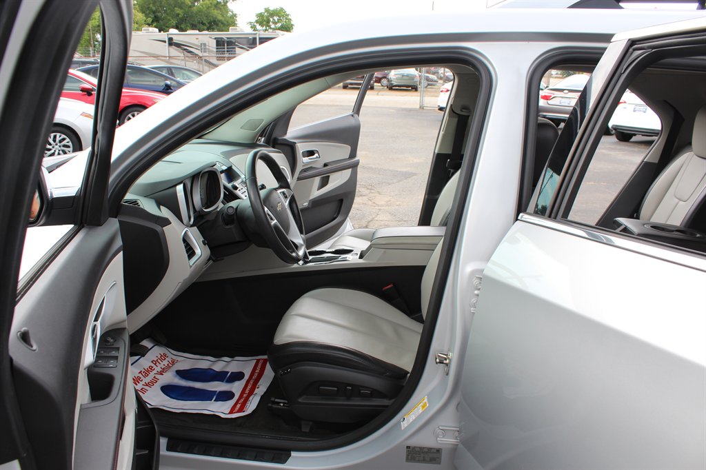 2011 Chevrolet Equinox LTZ photo