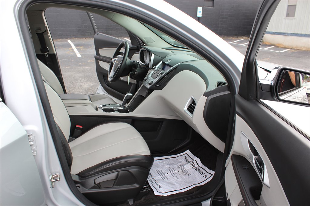 2011 Chevrolet Equinox LTZ photo