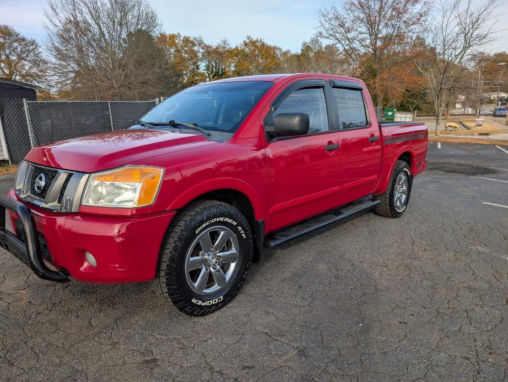 2012 Nissan Titan S photo