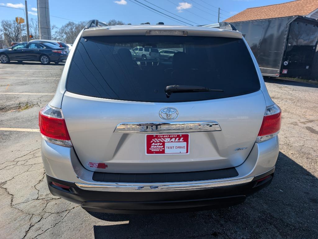 2013 Toyota Highlander - $12,995