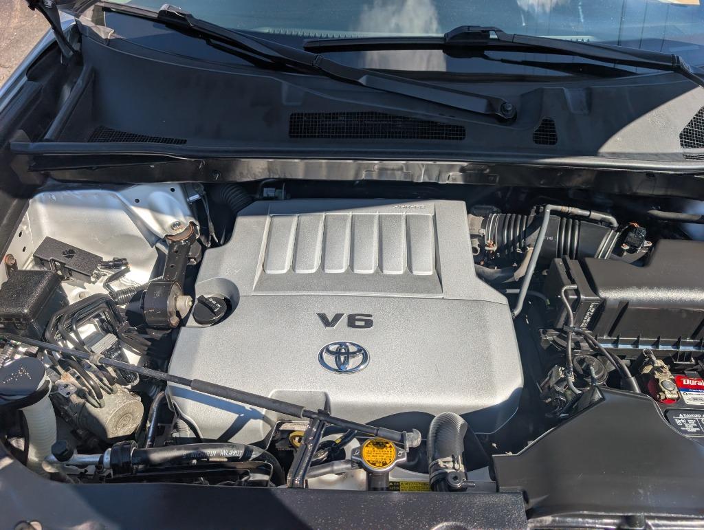 2013 Toyota Highlander - $12,995