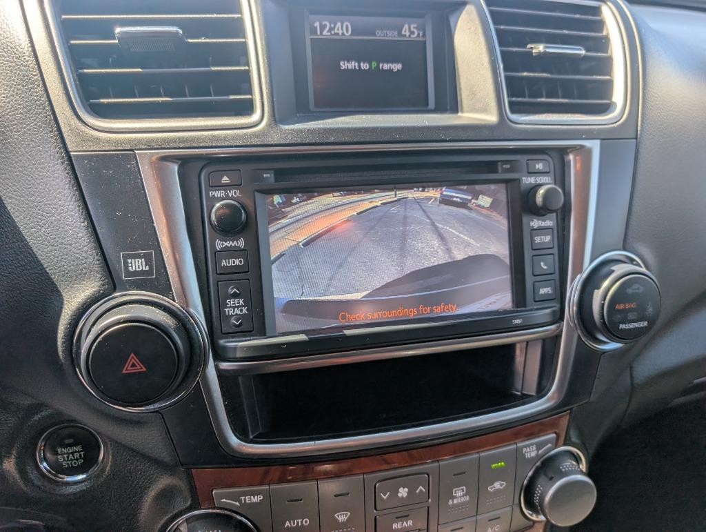 2013 Toyota Highlander - $12,995