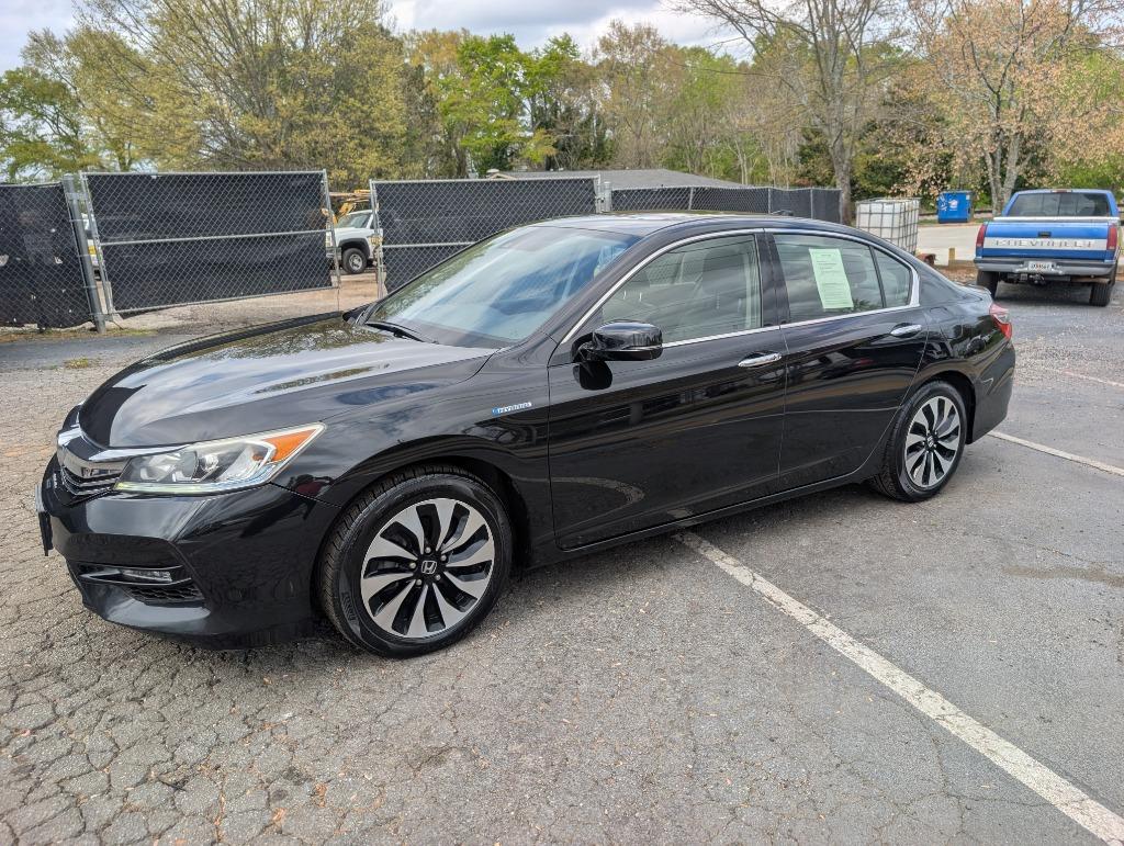 2017 Honda Accord - $13,895