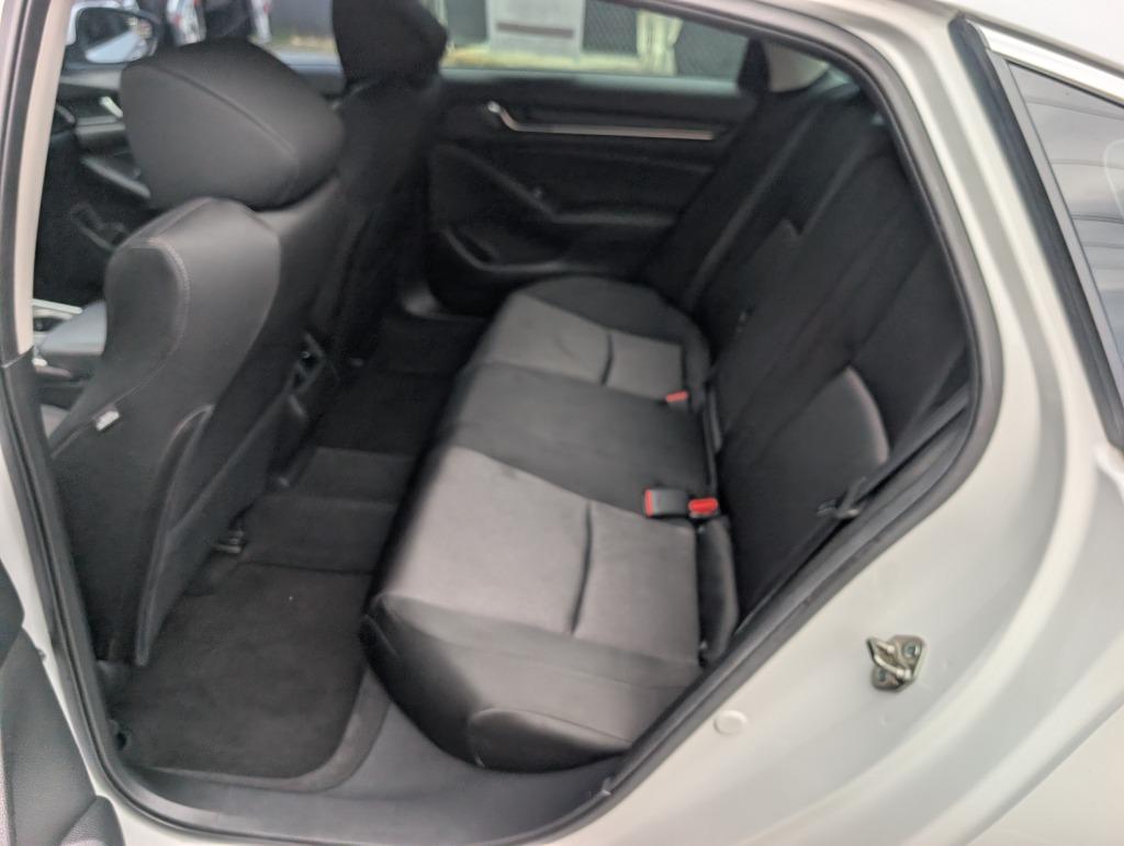 2018 Honda Accord - $17,995