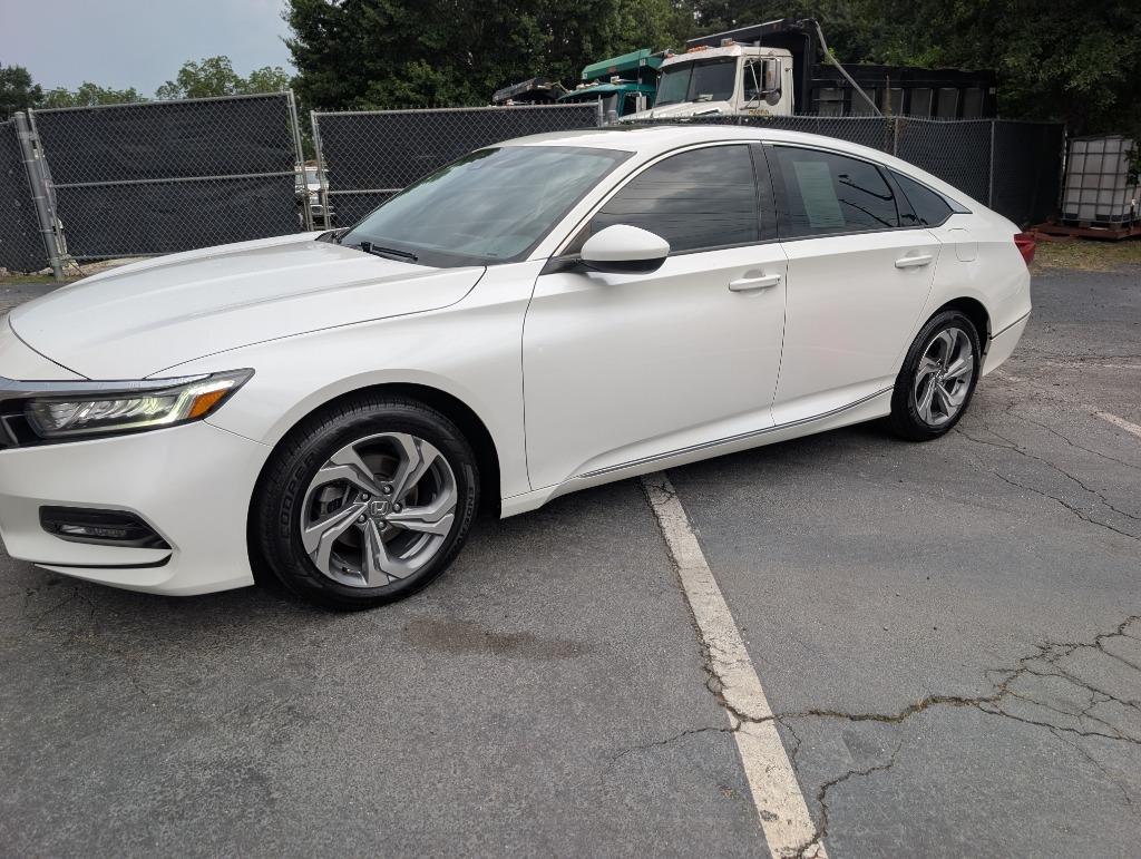 2018 Honda Accord - $17,995