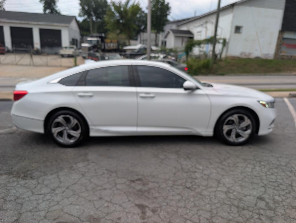 2018 Honda Accord - $17,995