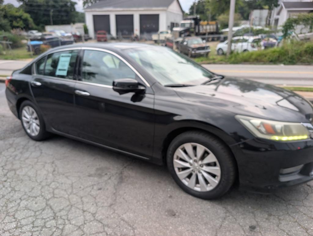 2015 Honda Accord - $14,895
