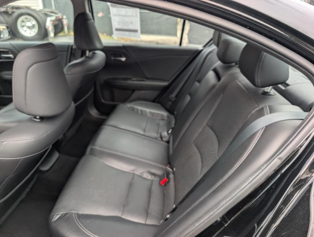 2015 Honda Accord - $14,895
