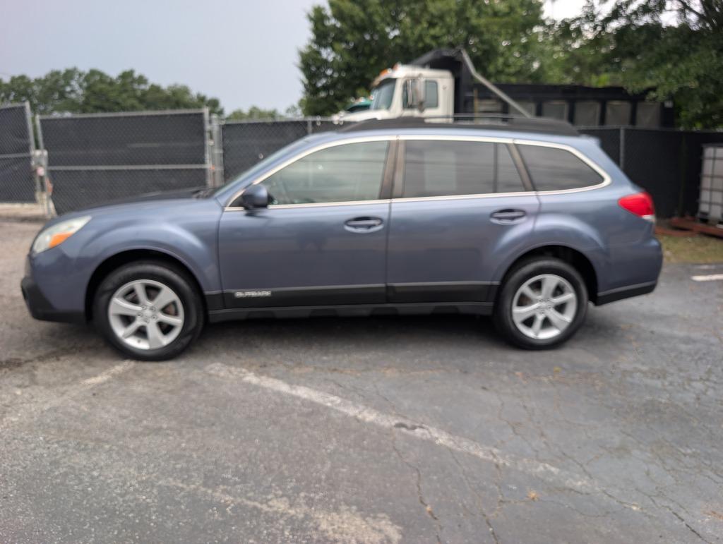 2013 Subaru Outback - $10,995