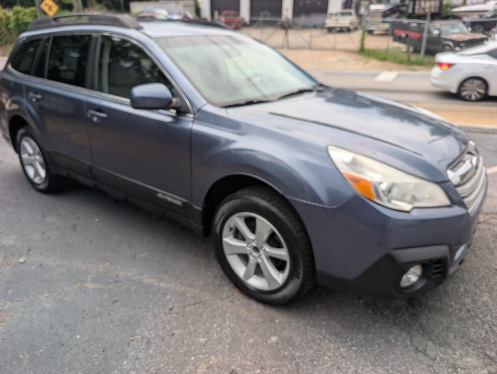 2013 Subaru Outback - $10,995
