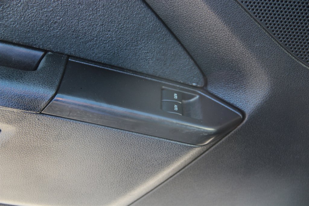 2012 Ford Mustang V6 photo