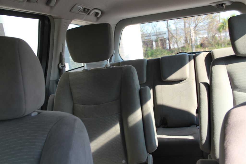 2015 Nissan Quest S photo