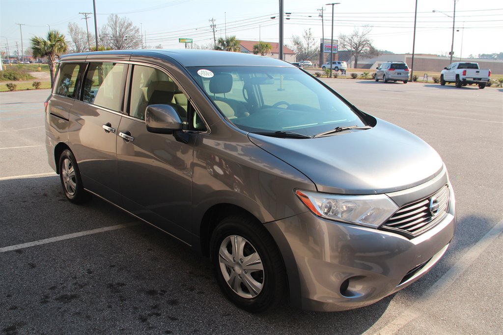 2015 Nissan Quest S photo