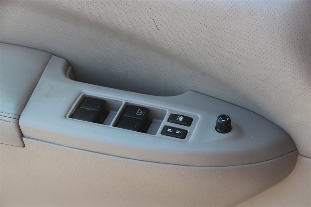 2015 Nissan Quest S photo