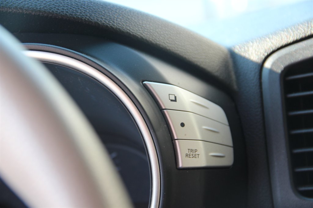 2015 Nissan Quest S photo