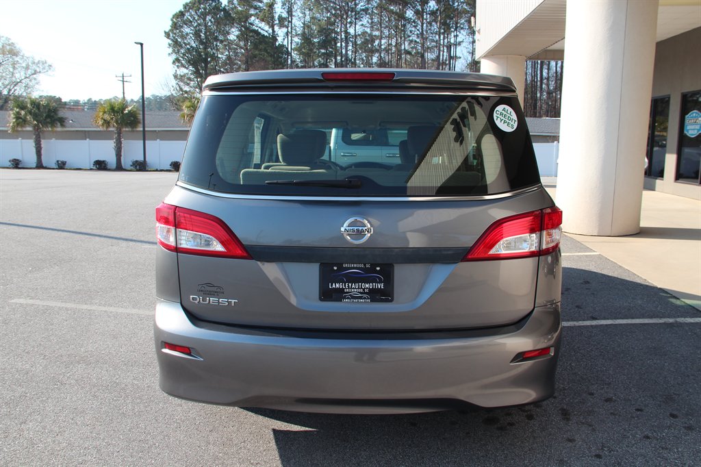 2015 Nissan Quest S photo