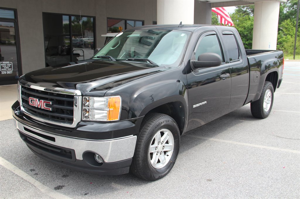 2011 GMC Sierra 1500 SLE photo