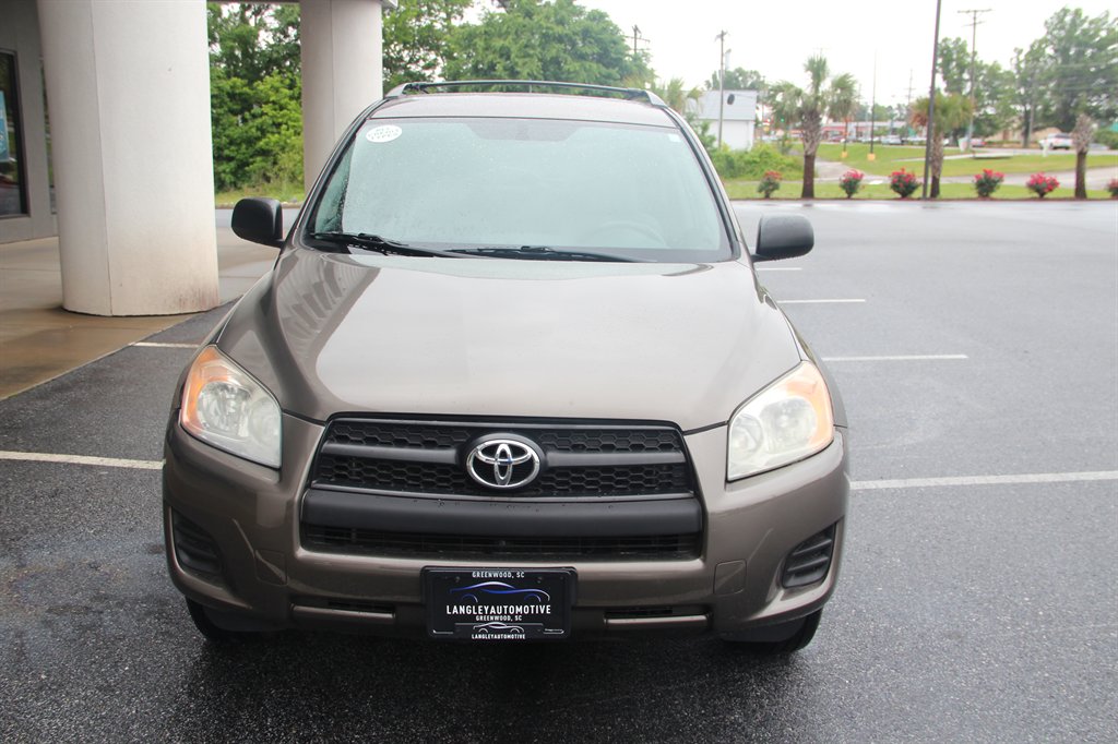 2012 Toyota RAV4 photo