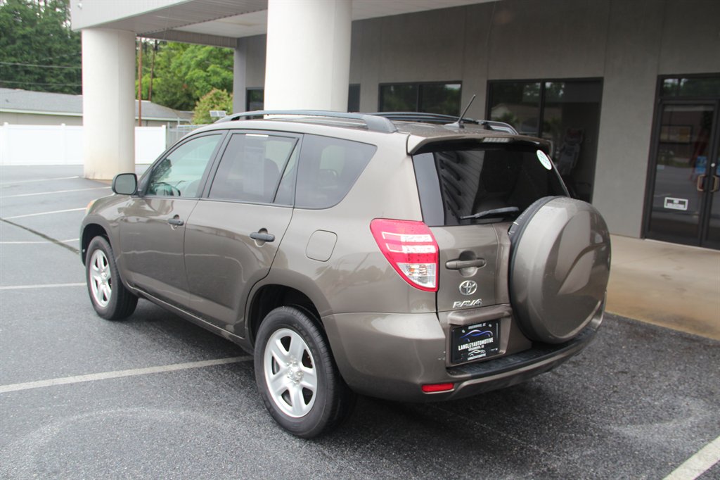 2012 Toyota RAV4 photo
