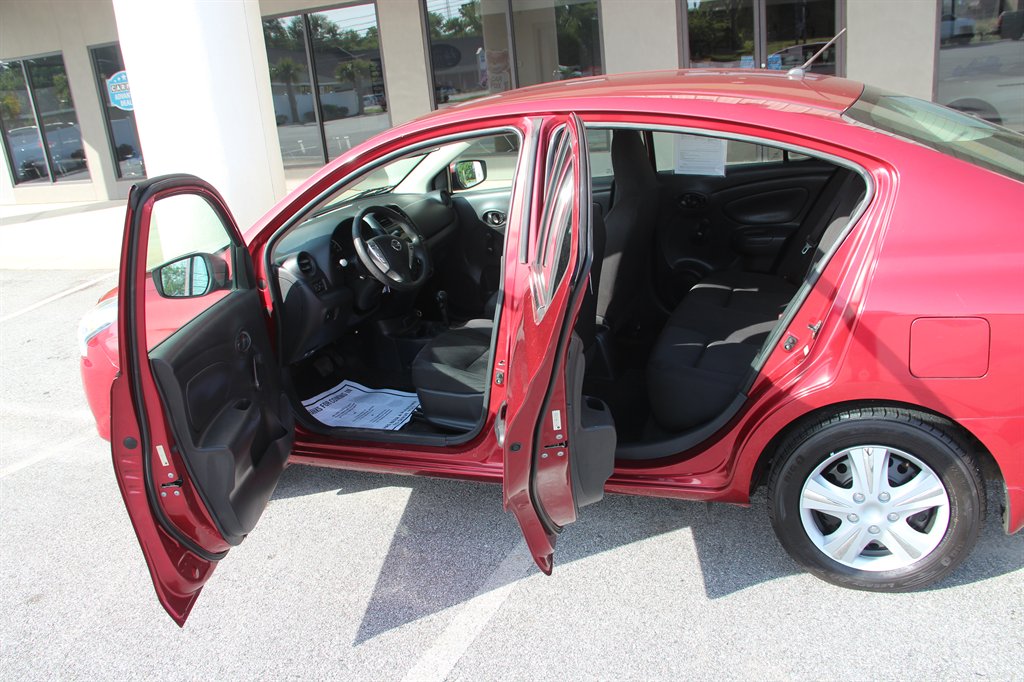 2017 Nissan Versa S Plus photo