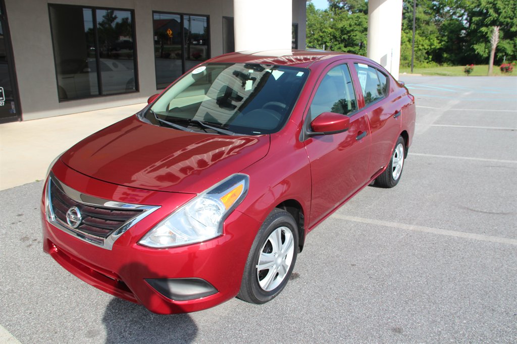 2017 Nissan Versa S Plus photo