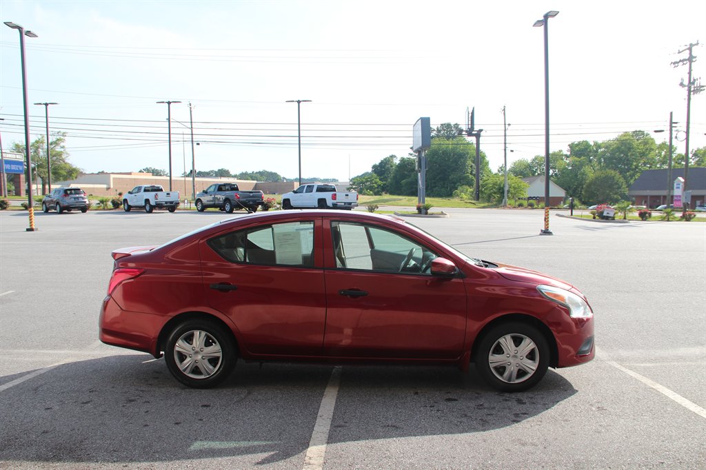 2017 Nissan Versa S Plus photo