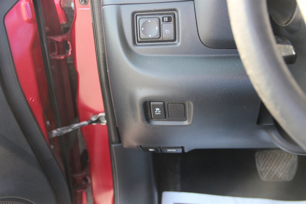 2017 Nissan Versa S Plus photo