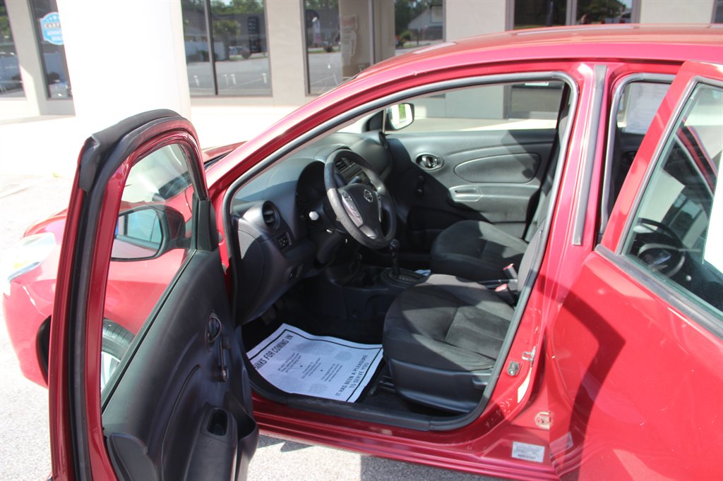 2017 Nissan Versa S Plus photo