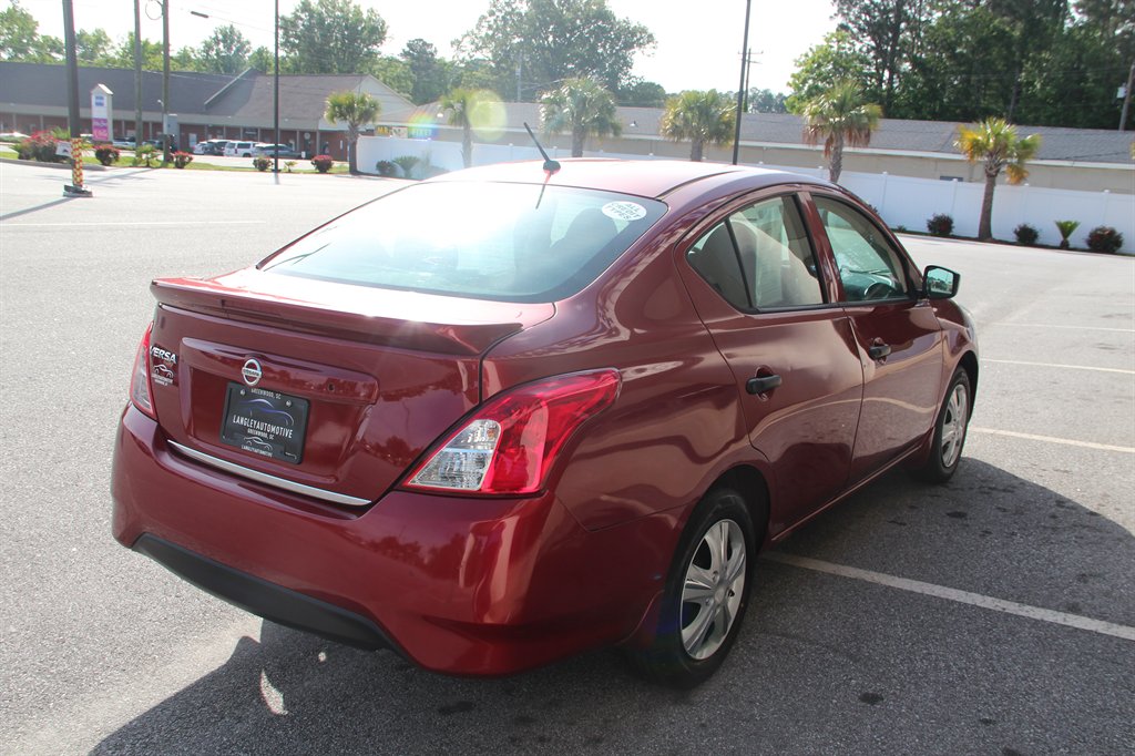 2017 Nissan Versa S Plus photo
