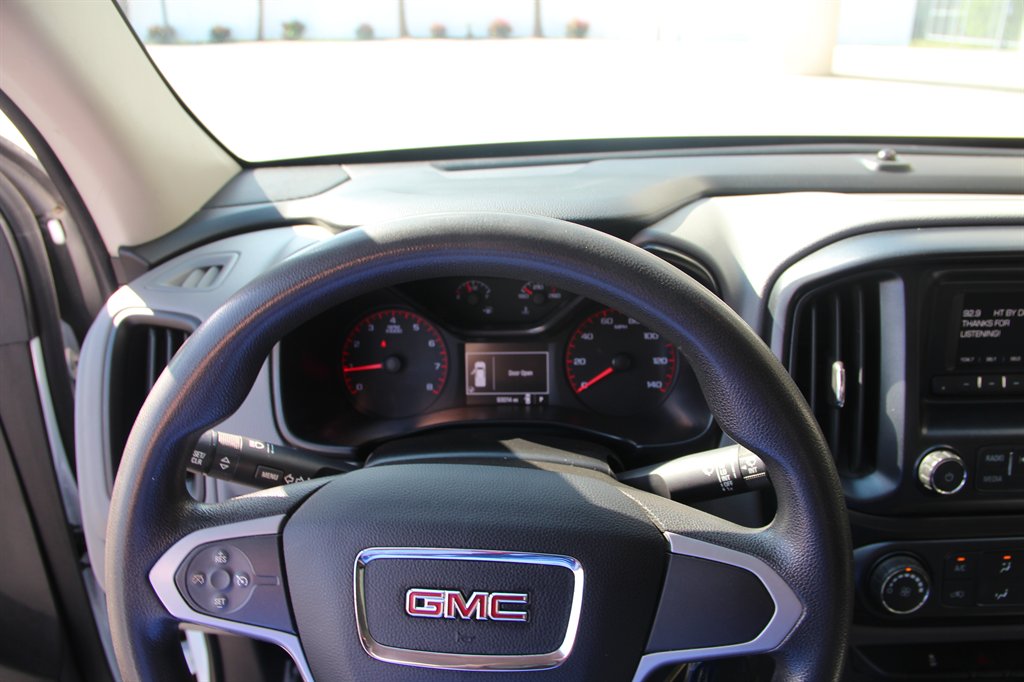 2016 GMC Canyon photo