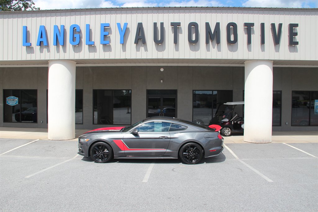2016 Ford Mustang ECO Premium photo