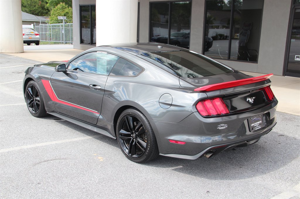 2016 Ford Mustang ECO Premium photo