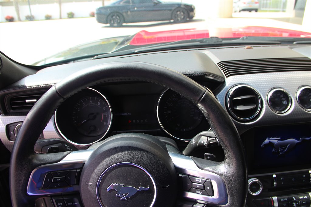 2016 Ford Mustang ECO Premium photo