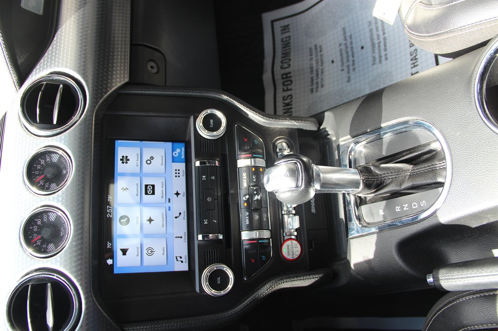 2016 Ford Mustang ECO Premium photo