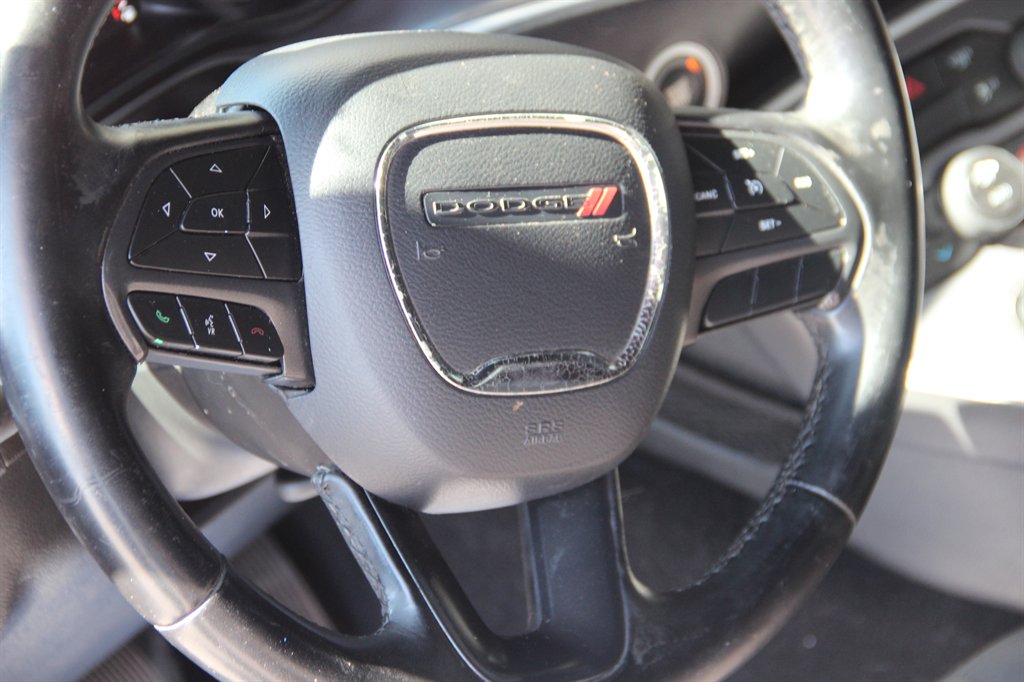 2019 Dodge Challenger SXT photo