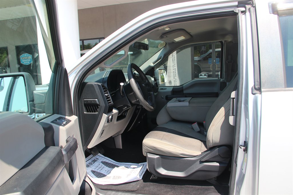 2016 Ford F-150 - $16,995