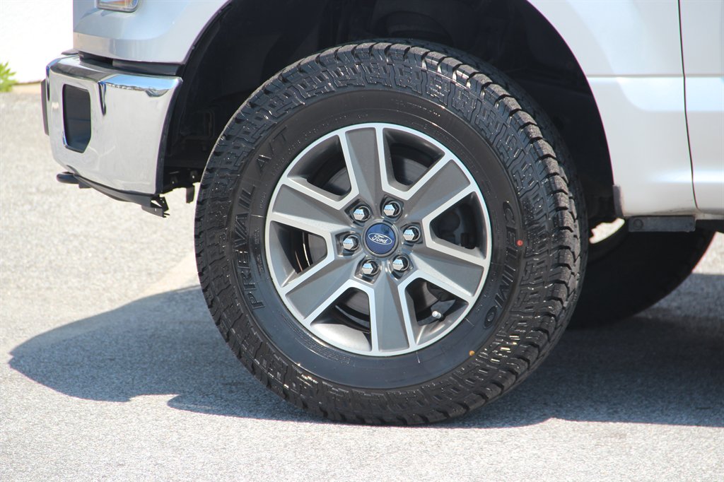 2016 Ford F-150 - $16,995