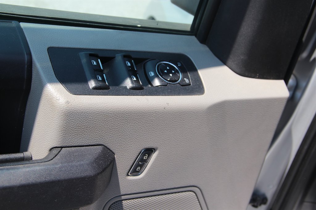 2016 Ford F-150 - $16,995