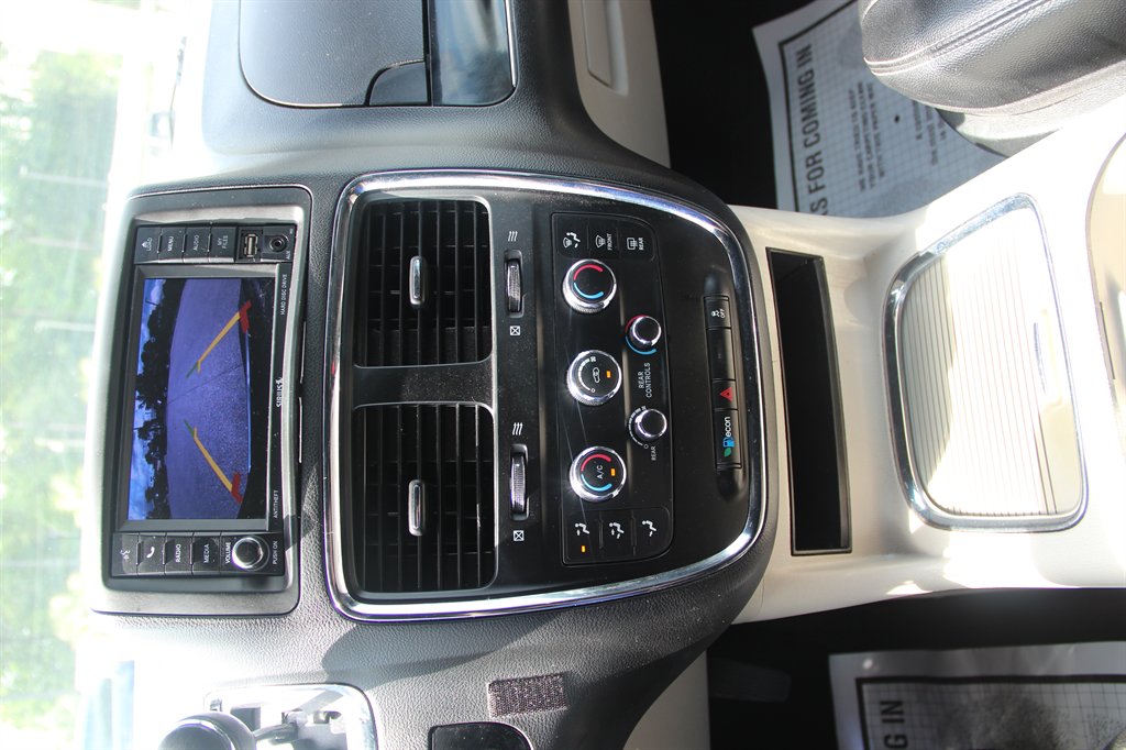 2020 Dodge Grand Caravan - $14,495