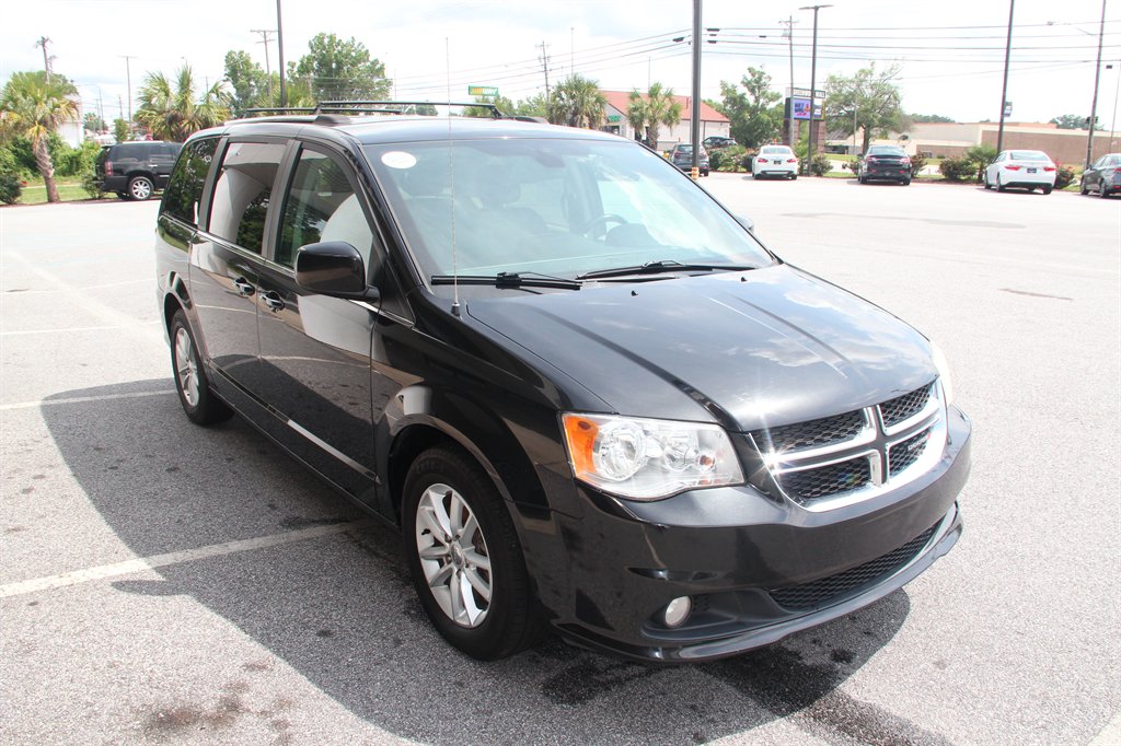 2020 Dodge Grand Caravan - $14,495