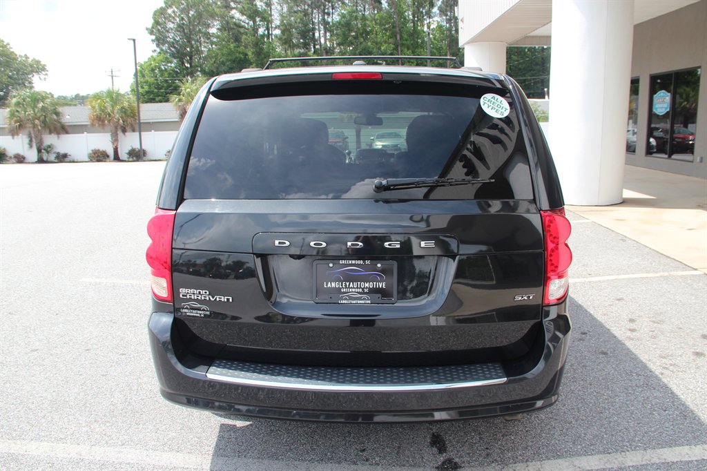 2020 Dodge Grand Caravan - $14,495