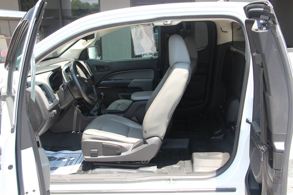 2018 Chevrolet Colorado - $13,995