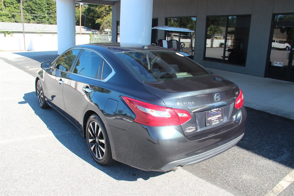 2018 Nissan Altima - $12,995