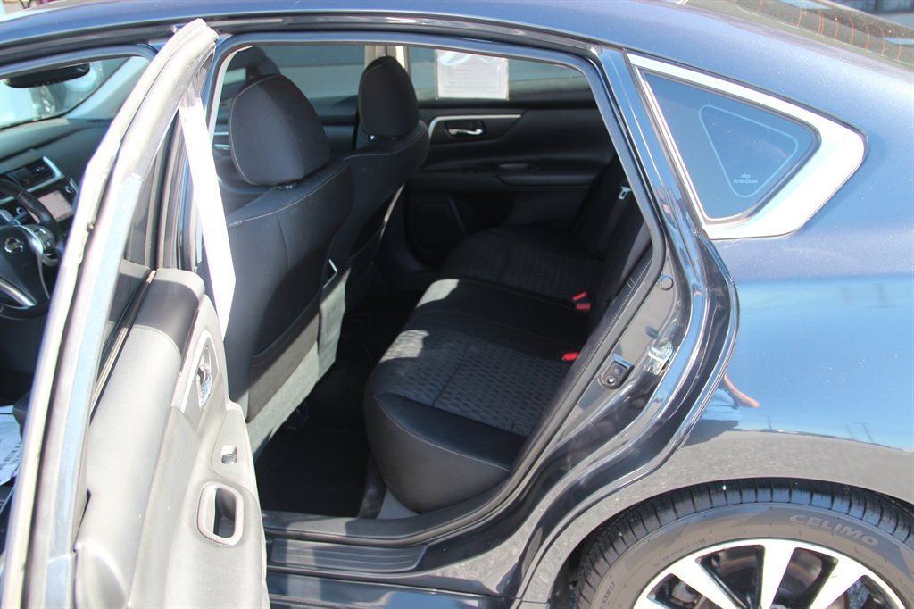 2018 Nissan Altima - $12,995