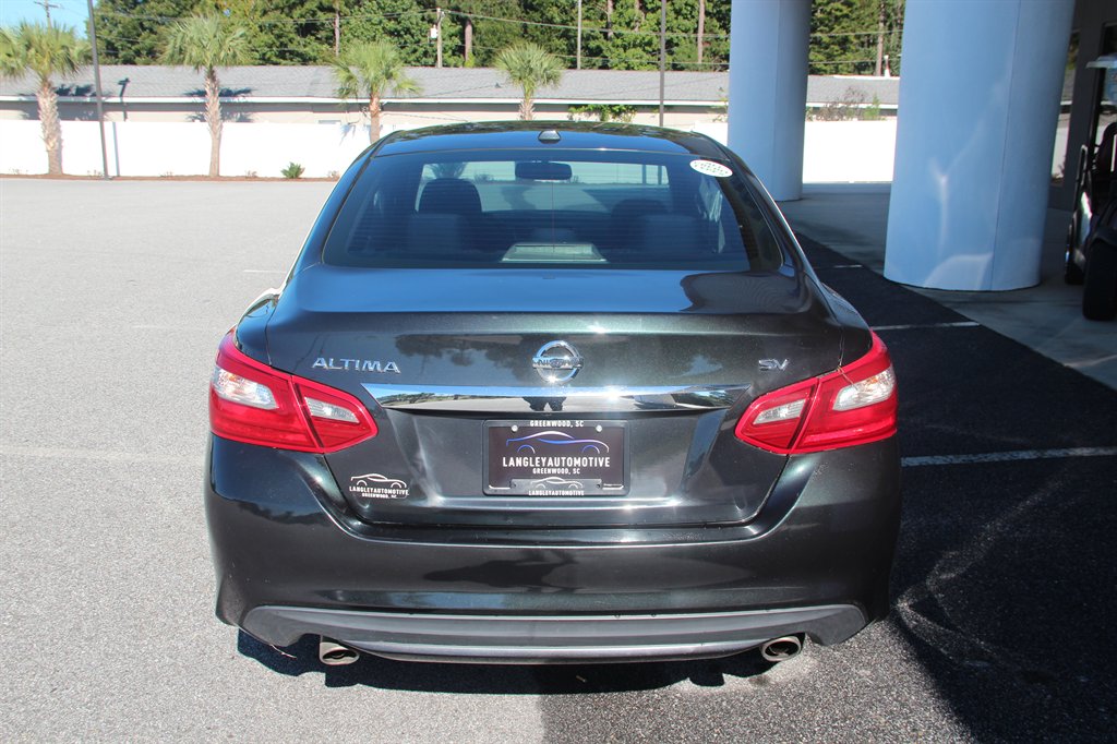2018 Nissan Altima - $12,995