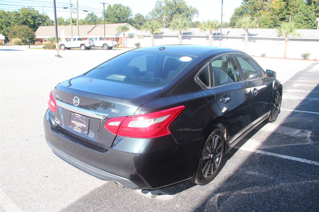 2018 Nissan Altima - $12,995