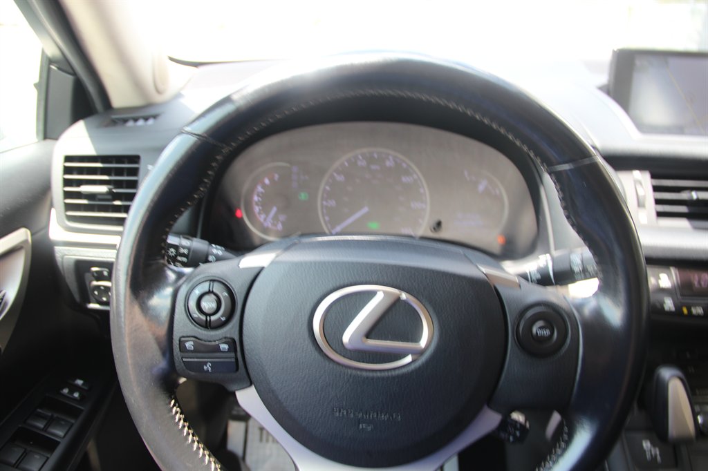 2016 Lexus CT - $14,995