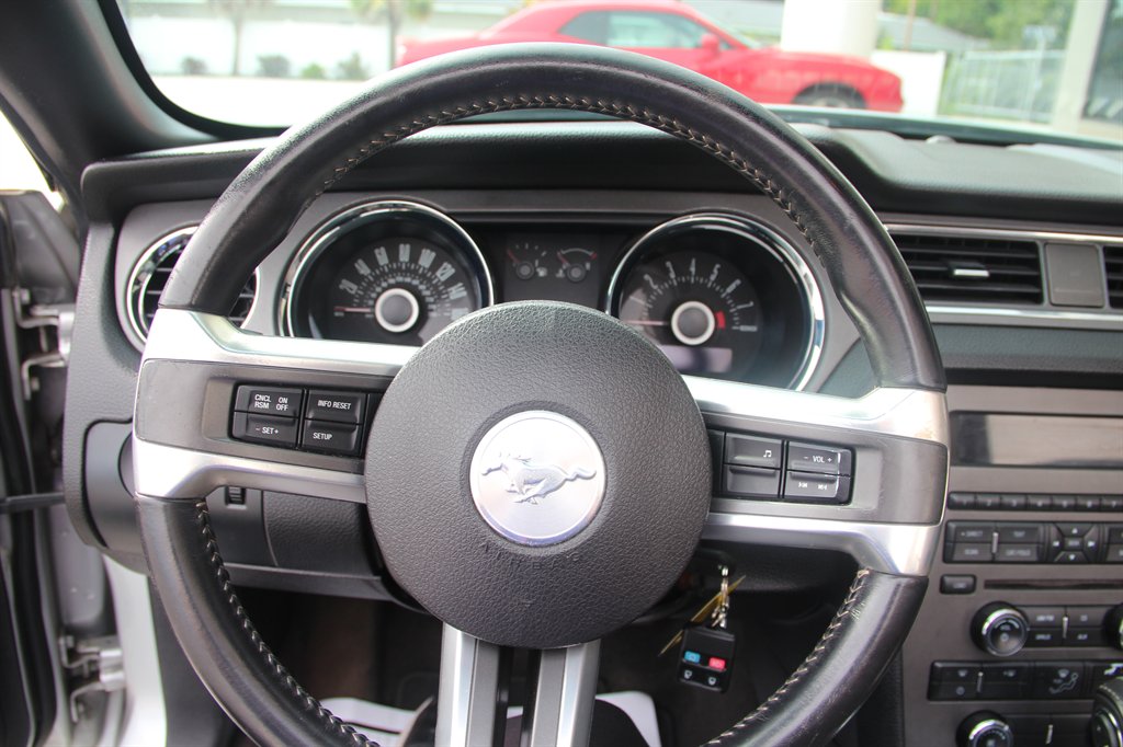 2013 Ford Mustang - $10,995