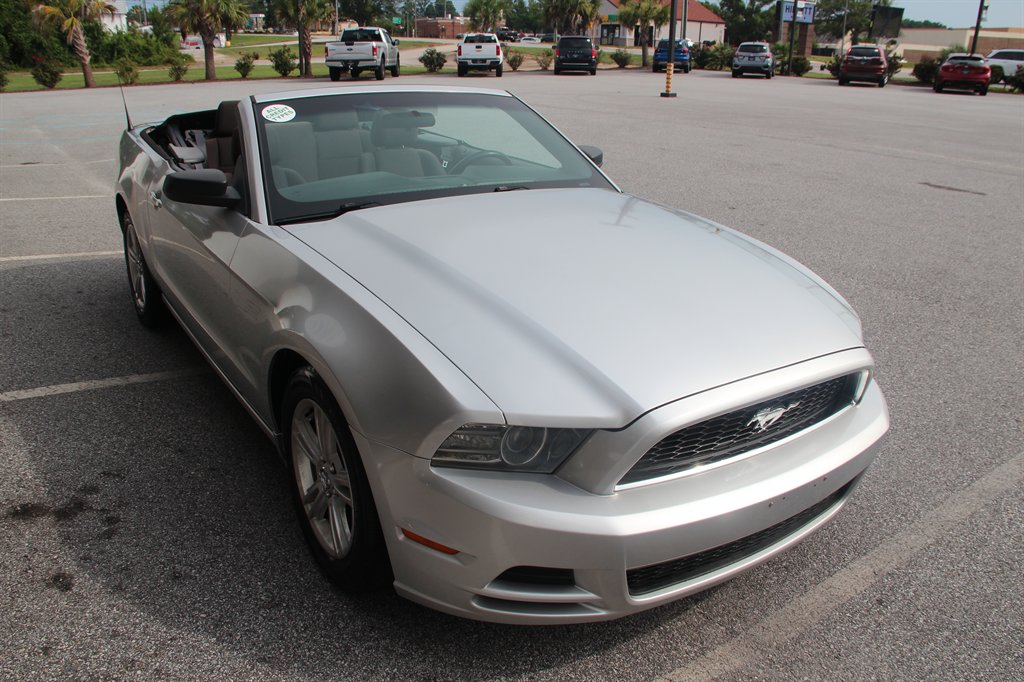 2013 Ford Mustang - $10,995