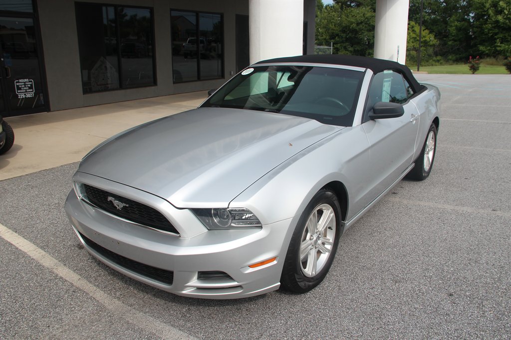 2013 Ford Mustang - $10,995